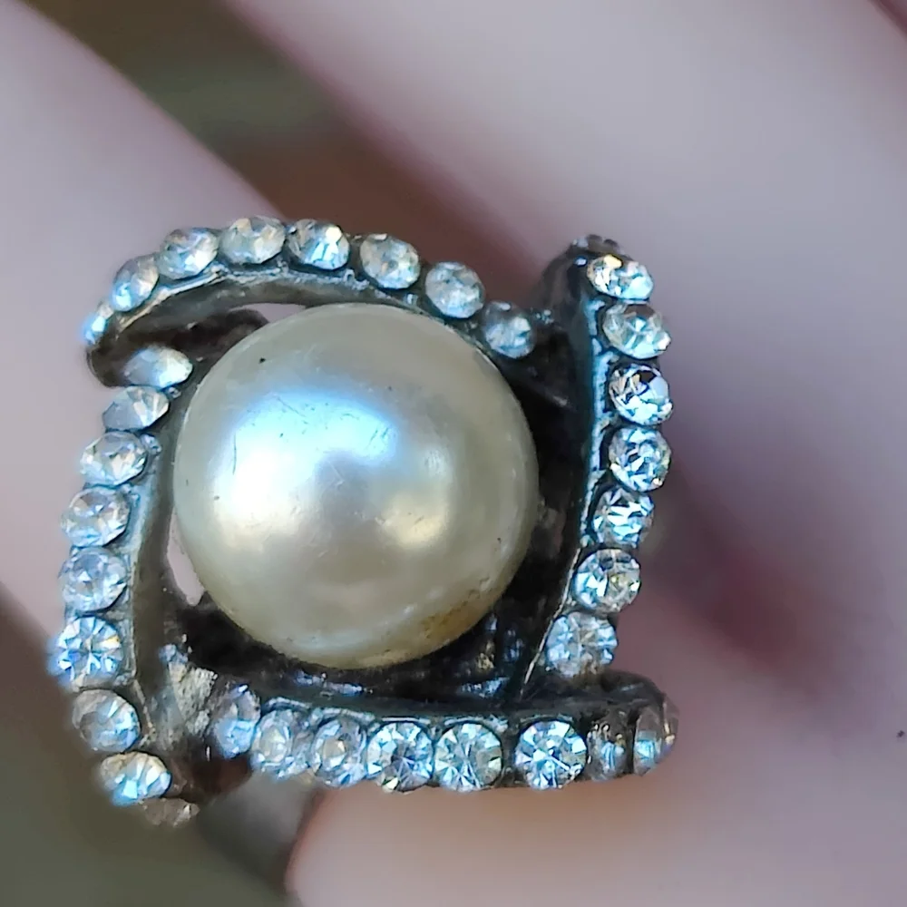 🔥 Gorgeous Vintage Pearl And Crystal Statement Ring